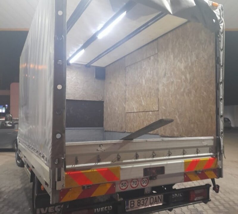 Transport marfa, mobila, moloz, debarasari in Bucuresti si provincie